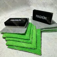 Блок аппликатора Magnum для нанесения защитных покрытий с сменными микрофибровыми салфетками.